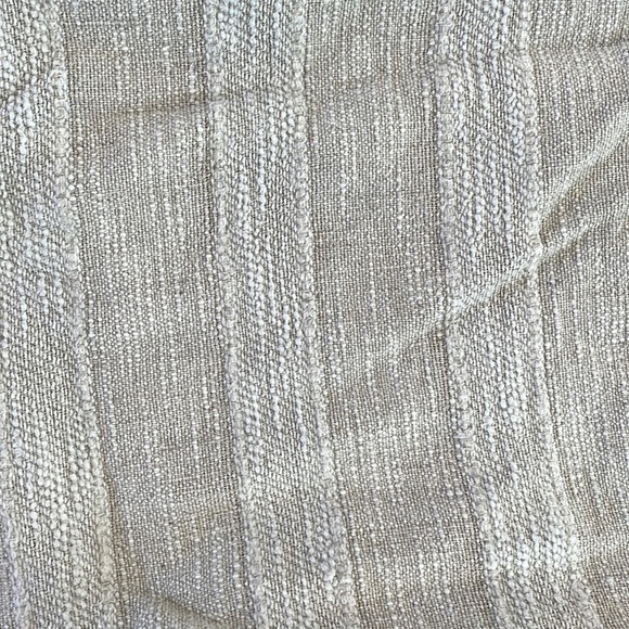 Two throw pillow cases - Picture 2 of 4